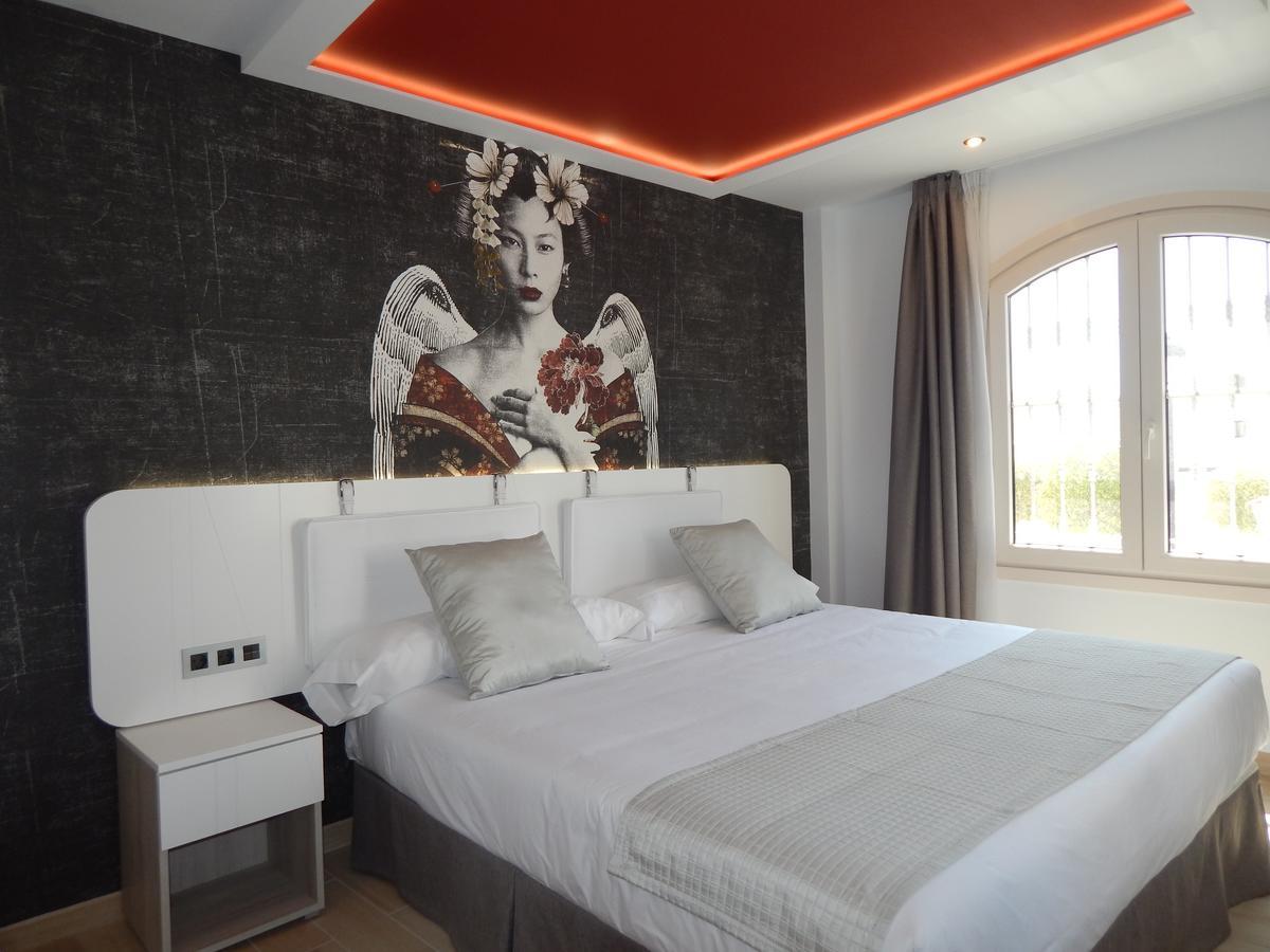 Hostal Boutique Dona Carmen - Adults Recommended เนร์คา ภายนอก รูปภาพ