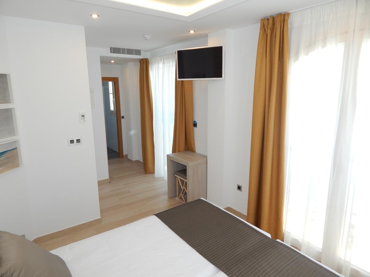 Hostal Boutique Dona Carmen - Adults Recommended เนร์คา ภายนอก รูปภาพ
